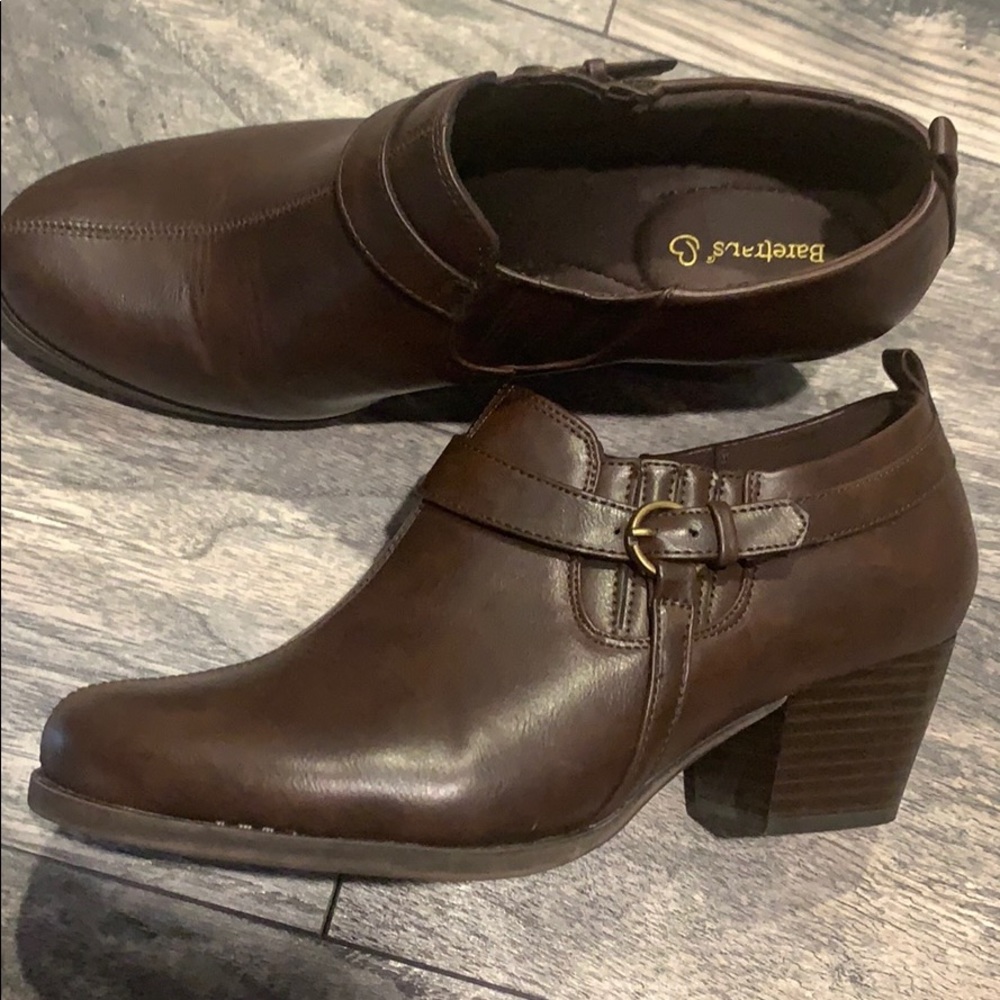 Nice brown dress shoes